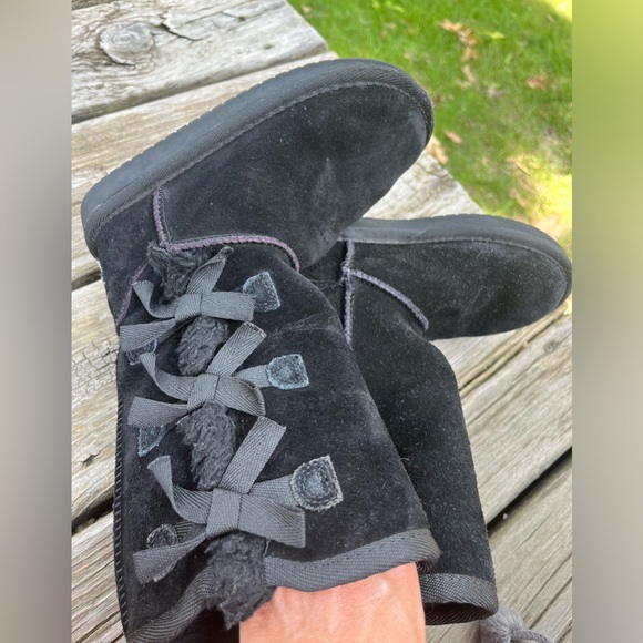 Black Ugg Boots Girls Sz 12 KOOLABURRA by UGG Black Suede, Fuzzy Lining Inside - Picture 3 of 14